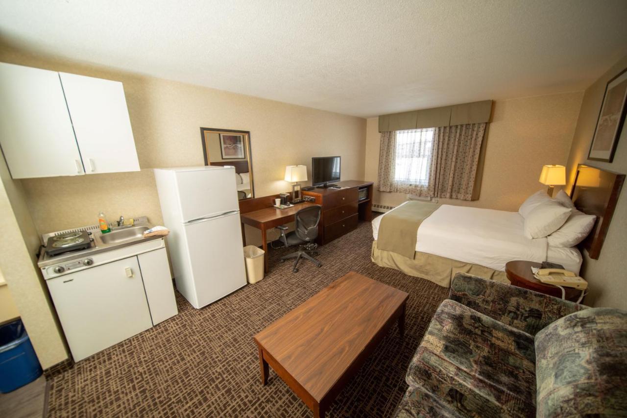 Coast Fort St John Hotel Fort St. John 外观 照片