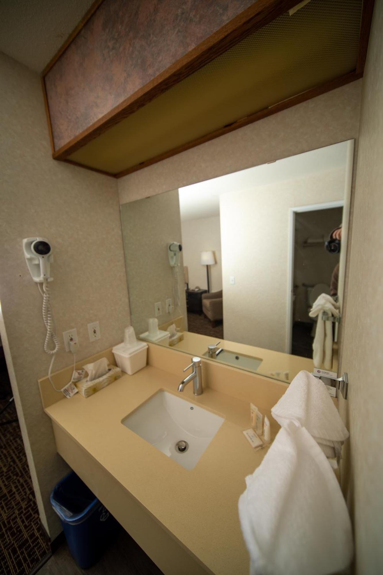 Coast Fort St John Hotel Fort St. John 外观 照片