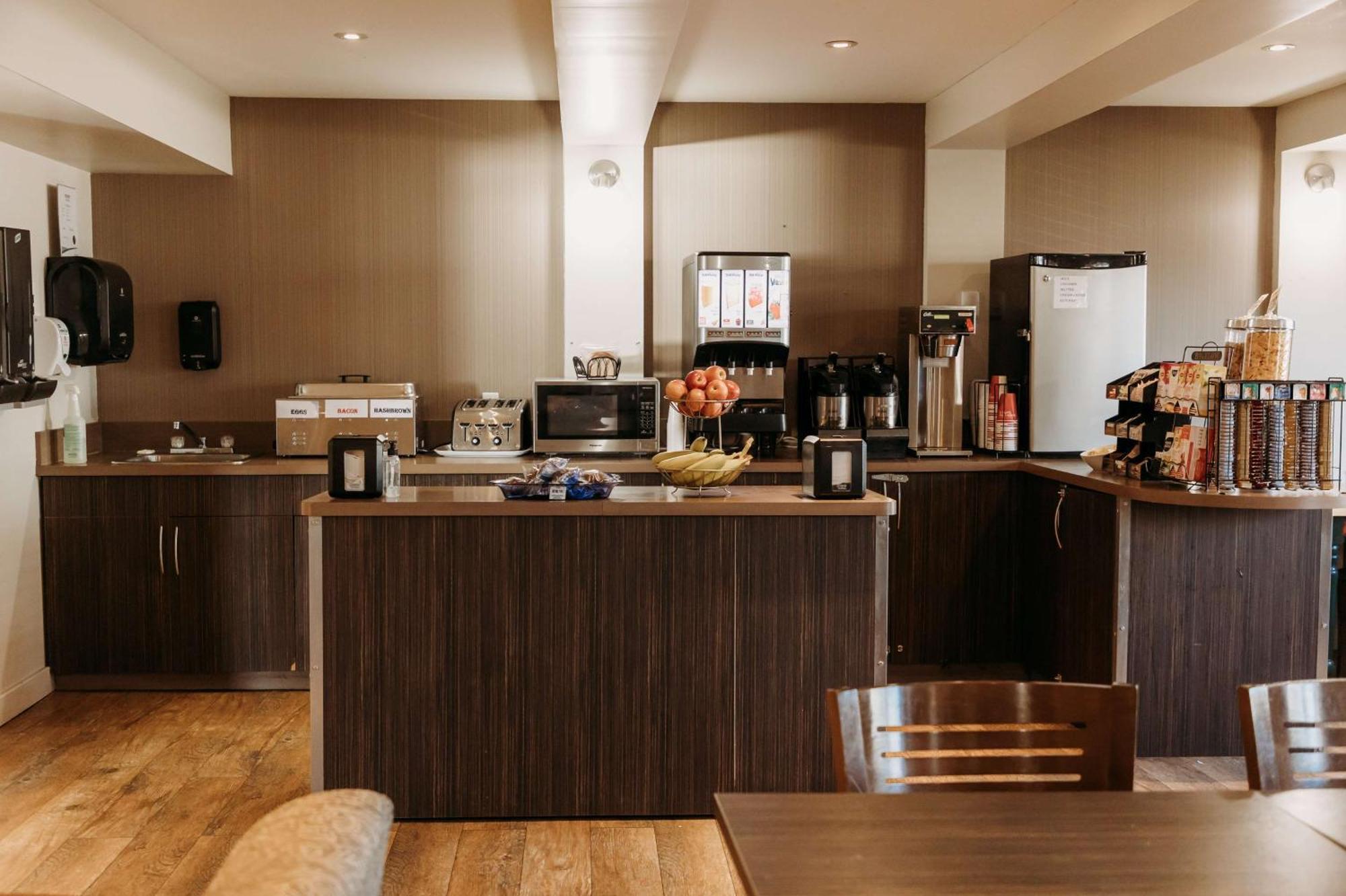 Coast Fort St John Hotel Fort St. John 外观 照片