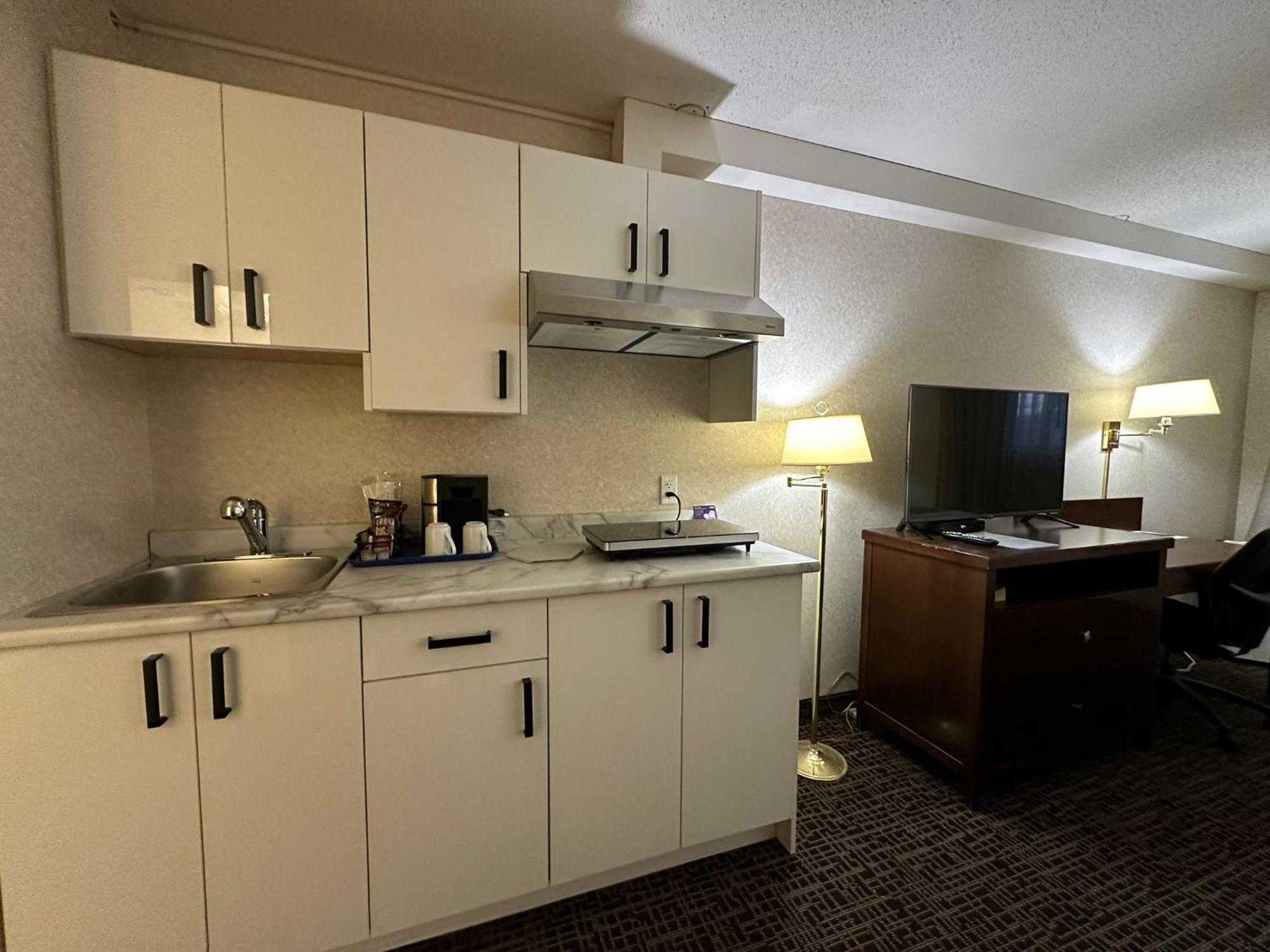 Coast Fort St John Hotel Fort St. John 外观 照片